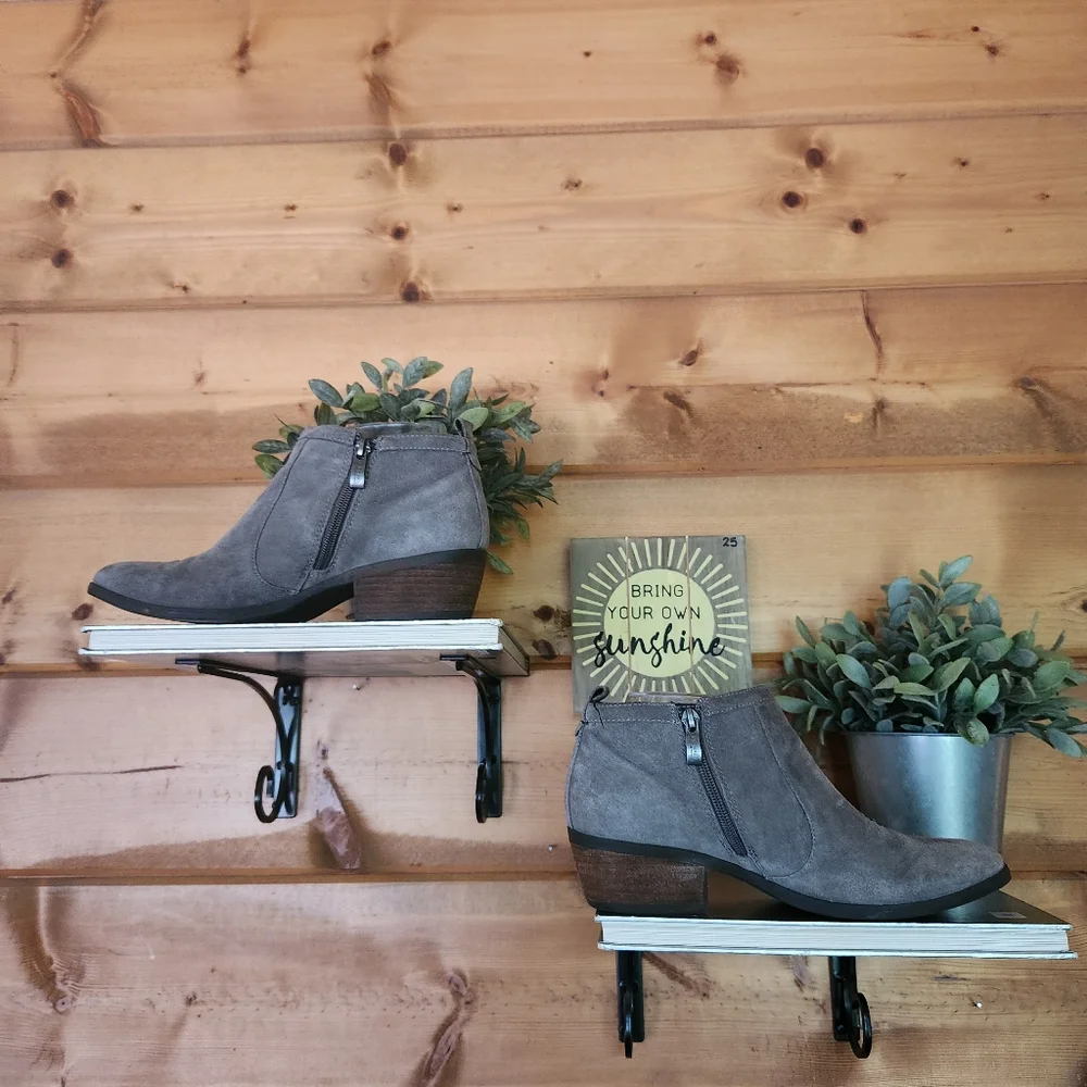 Michael Michael Shannon Piper Boots Gray Suede Leather Laser Cut Ankle Sz 7.5‎ M